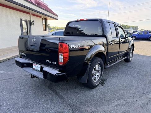 Used 2012 Nissan Frontier PRO-4X AWD/4WD image 5