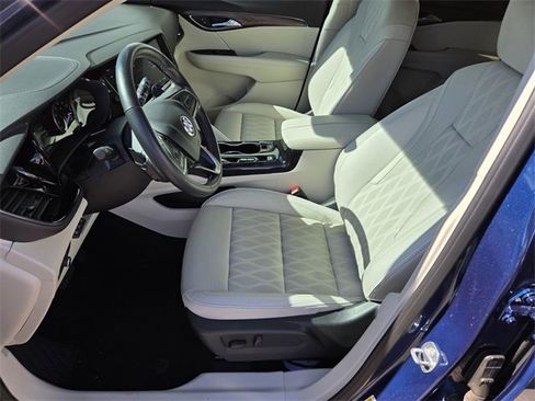 Certified 2023 Buick Envision Avenir image 10