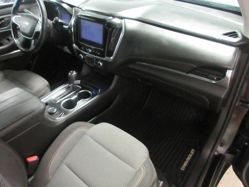 Used 2018 Chevrolet Traverse LT AWD/4WD image 17
