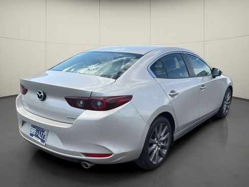 Used 2024 MAZDA MAZDA3 s FWD image 7