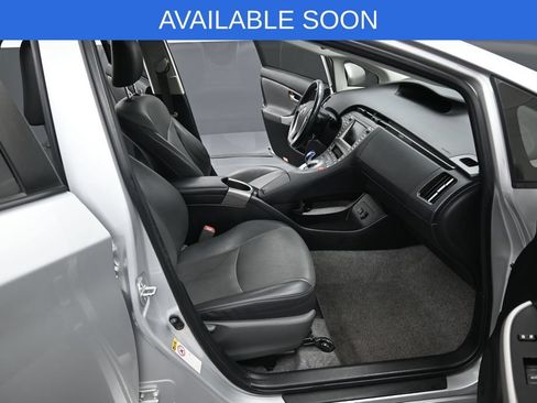 Used 2015 Toyota Prius Four w/ Deluxe Solar Roof Package FWD image 34