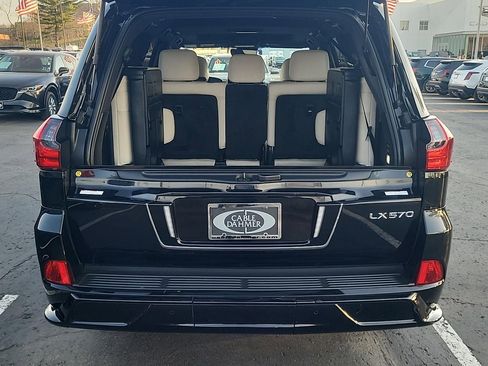 Used 2020 Lexus LX 570 4WD w/ Sport Package image 25