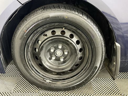 Used 2025 Toyota Corolla LE FWD image 36