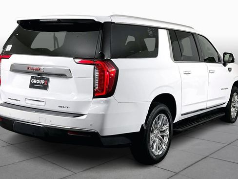 Used 2023 GMC Yukon XL SLT w/ SLT Premium Package image 12