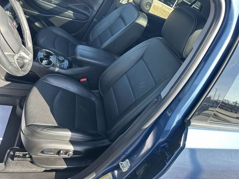 Used 2024 GMC Terrain SLT w/ Elevation Edition image 13