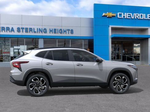 New 2026 Chevrolet Trax RS w/ Sunroof Package image 5