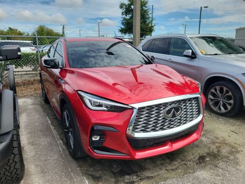 Certified 2024 INFINITI QX55 Essential AWD/4WD image 3