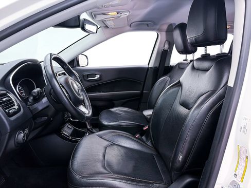 Used 2019 Jeep Compass Limited FWD image 12