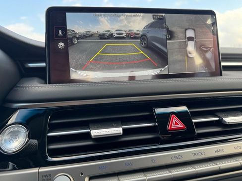 New 2026 Genesis G70 2.5T Prestige image 18