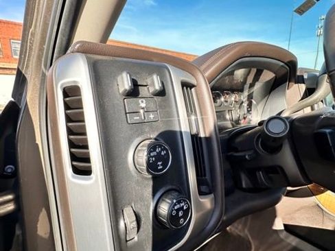 Used 2015 GMC Sierra 1500 SLT w/ SLT Crew Cab Value Package AWD/4WD image 25