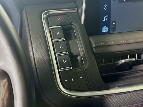 Used 2023 Chevrolet Tahoe RST w/ Luxury Package AWD/4WD image 19