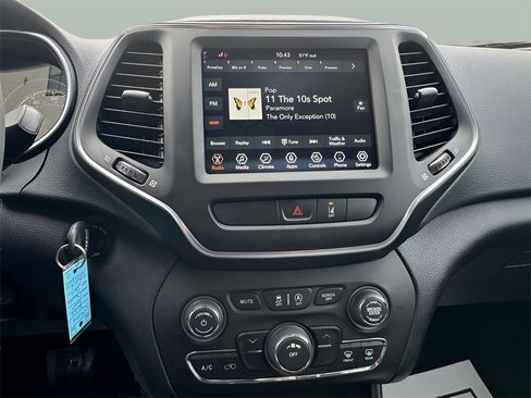 Used 2022 Jeep Cherokee Latitude image 13