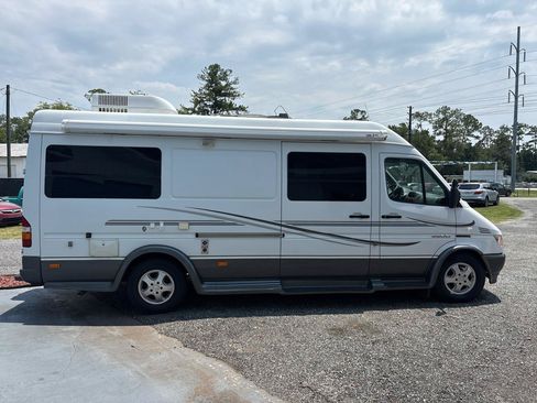 Used 2006 Dodge Sprinter 2500 w/ PWR Convenience Group RWD image 4