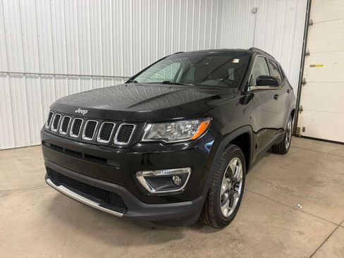 Used 2019 Jeep Compass Limited AWD/4WD image 1