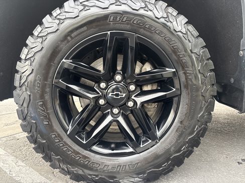 Used 2020 Chevrolet Silverado 1500 Custom Trail Boss w/ Custom Convenience Package image 10