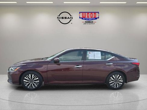 Used 2024 Nissan Altima 2.5 SV w/ SV Premium Package image 5