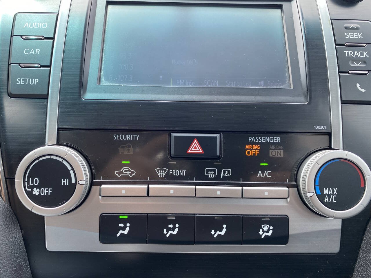 Used 2014 Toyota Camry SE FWD image 28