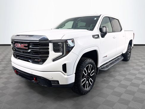 Used 2023 GMC Sierra 1500 AT4 w/ AT4 Premium Package AWD/4WD image 3