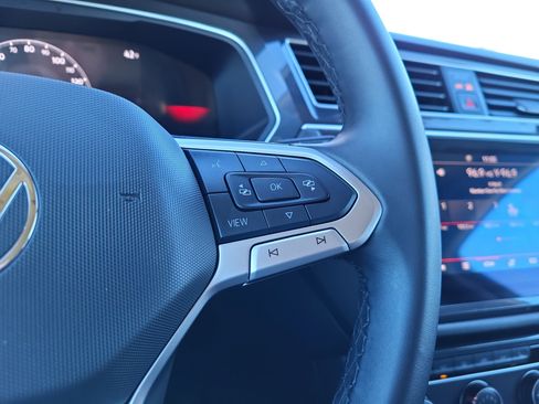 Used 2024 Volkswagen Tiguan Wolfsburg Edition image 20