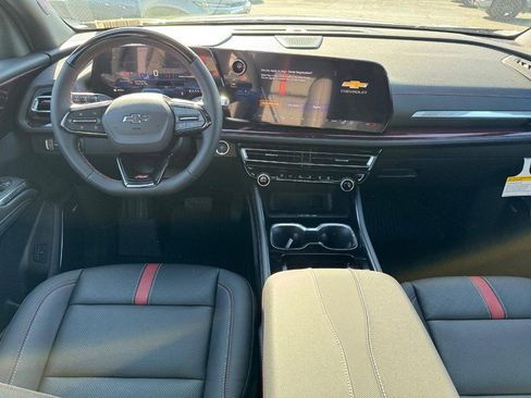 New 2026 Chevrolet Traverse RS w/ LPO, Floor Liner Package image 8