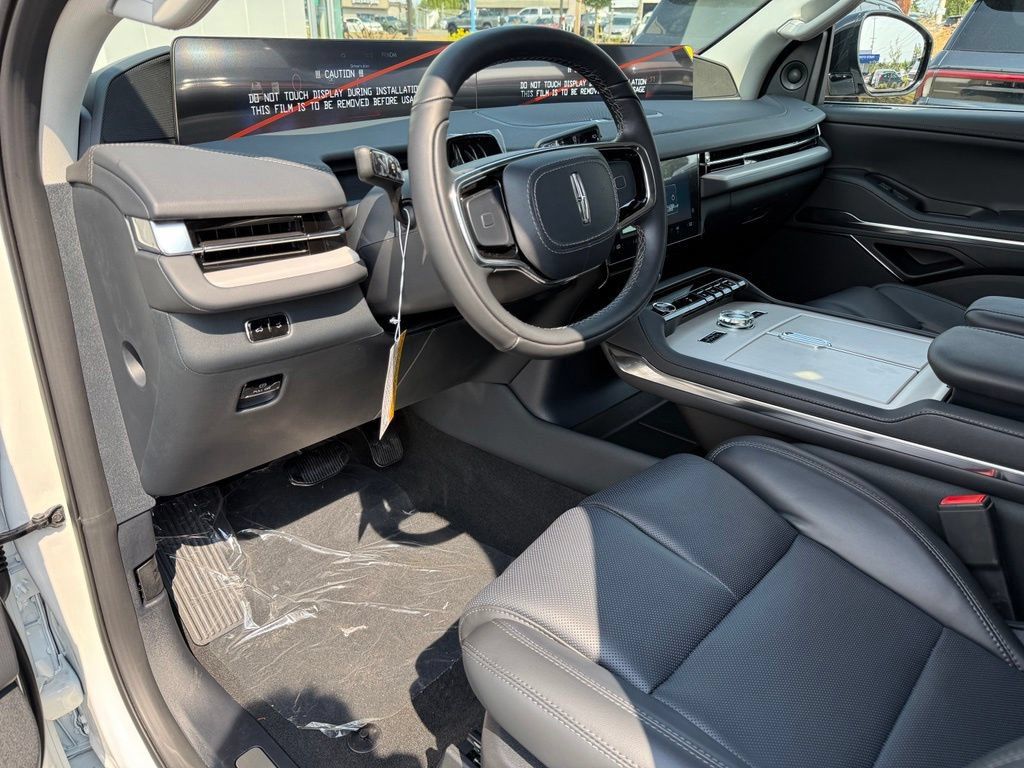 New 2027 Lincoln Navigator Premiere AWD/4WD image 22