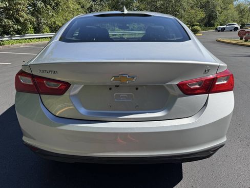 Used 2016 Chevrolet Malibu LT FWD image 4