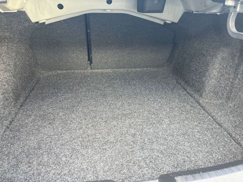 Used 2025 Volkswagen Jetta SE image 31