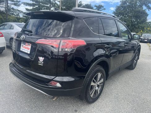 Used 2018 Toyota RAV4 XLE AWD/4WD image 6