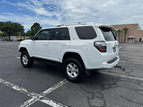 Used 2016 Toyota 4Runner SR5 Premium RWD image 9