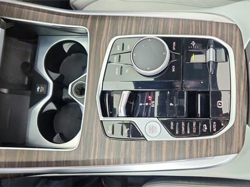 Used 2023 BMW X7 xDrive40i w/ M Sport Package image 57