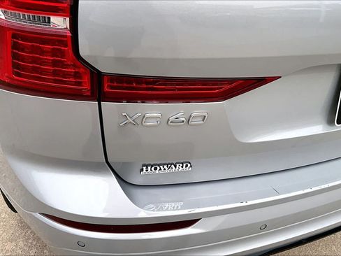 Used 2025 Volvo XC60 B5 Plus AWD/4WD image 30
