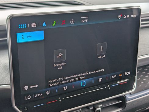 Used 2025 Volkswagen ID. Buzz Pro S RWD image 32