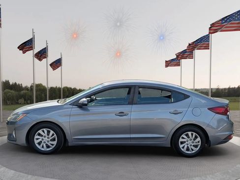 Used 2019 Hyundai Elantra SE w/ Cargo Package FWD image 5