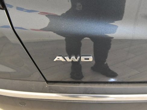 Used 2020 Cadillac XT5 Premium Luxury image 37