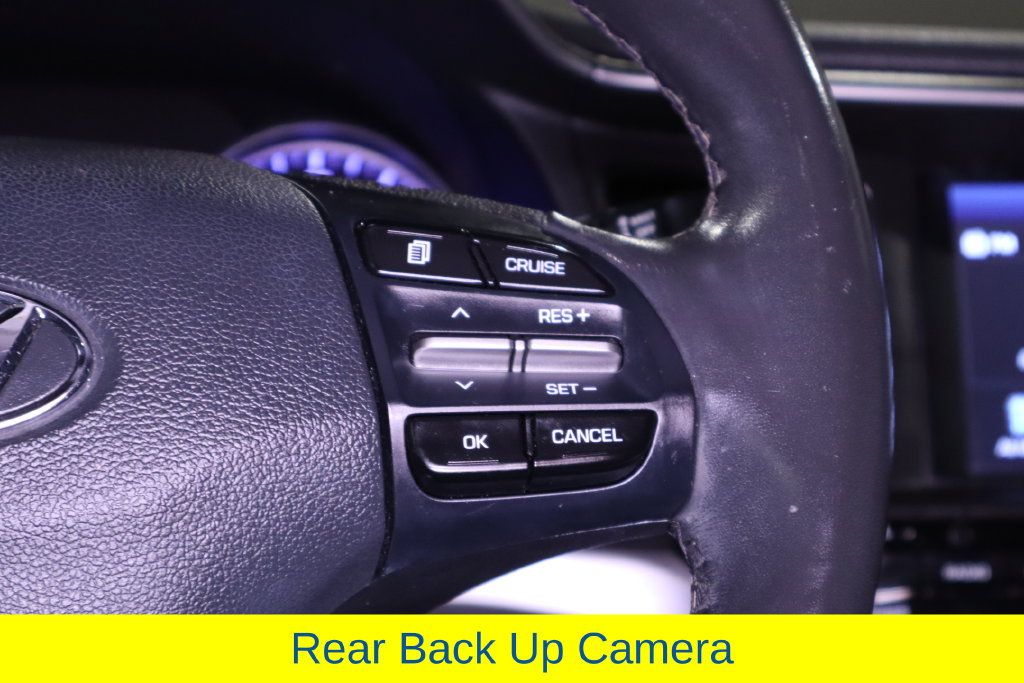 Used 2020 Hyundai Elantra Limited w/ Cargo Package (C1) FWD image 20