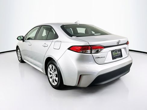 Used 2024 Toyota Corolla LE image 5