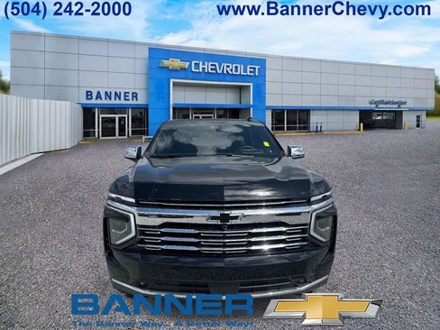 New 2026 Chevrolet Suburban Premier AWD/4WD image 2