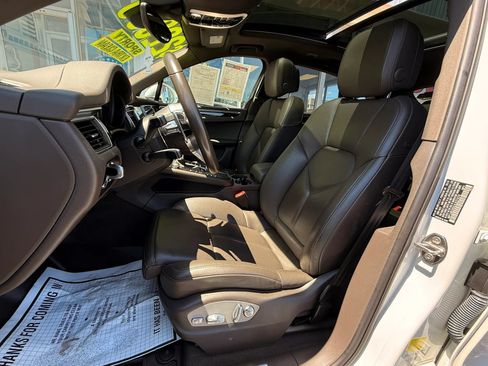 Used 2018 Porsche Macan S w/ Premium Package Plus AWD/4WD image 8