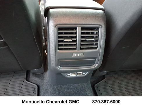 Used 2020 Volkswagen Passat 2.0T R-Line image 6