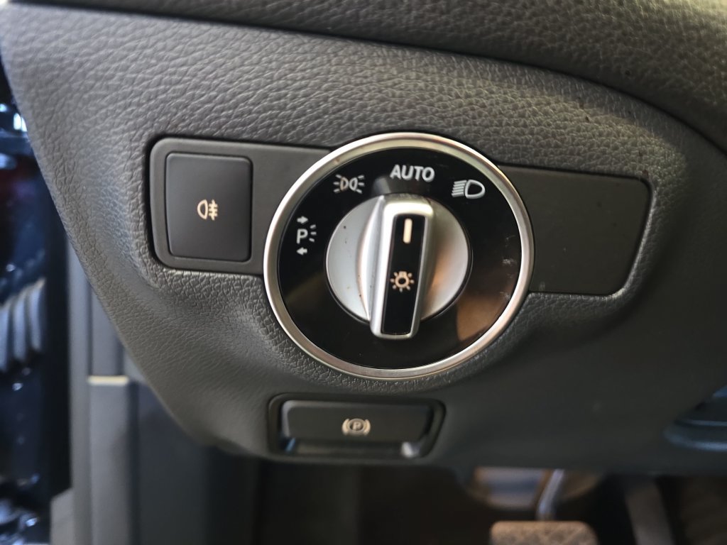 Certified 2018 Mercedes-Benz CLA 250 image 24