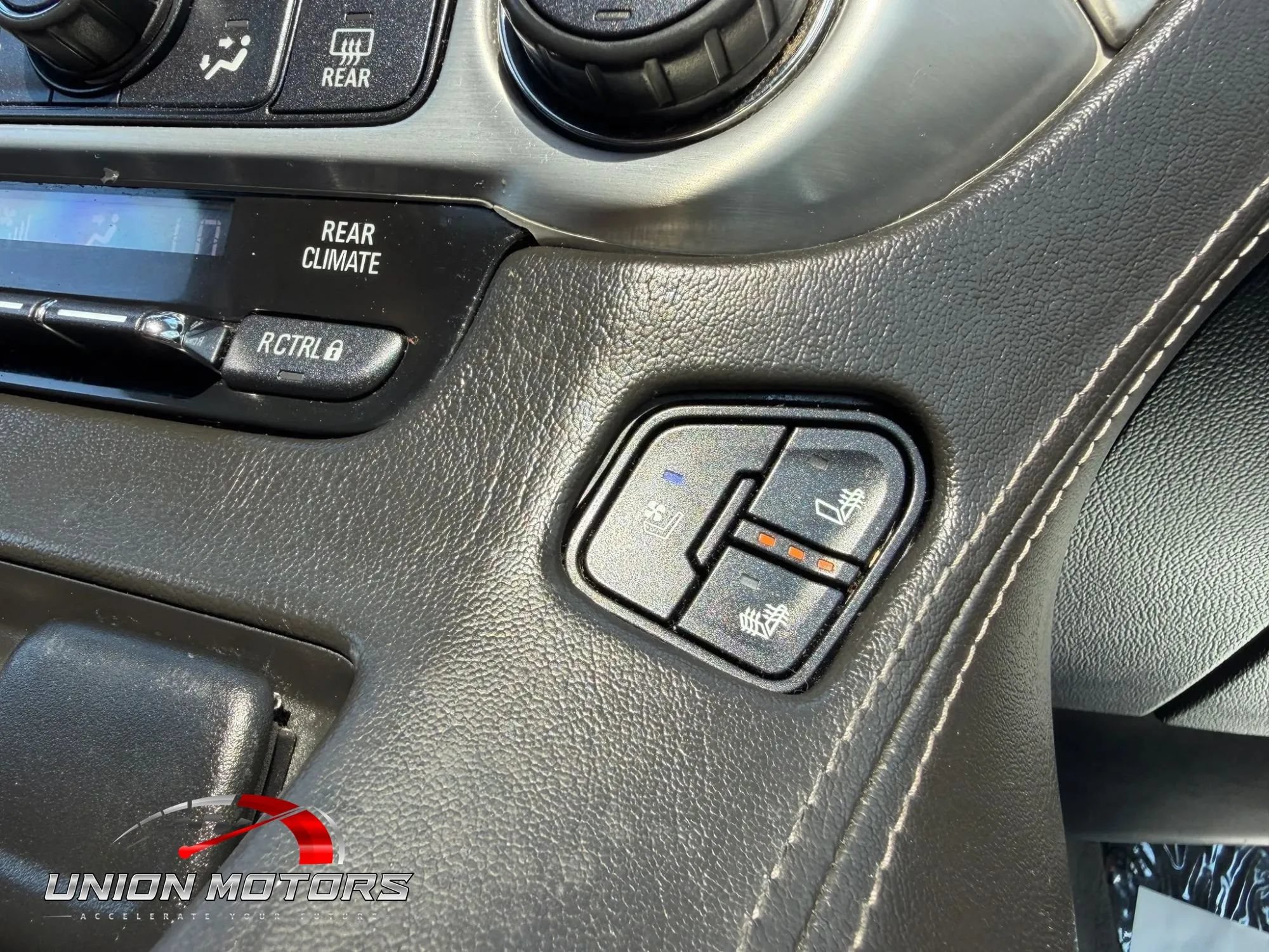 Used 2020 GMC Yukon XL SLT AWD/4WD image 40