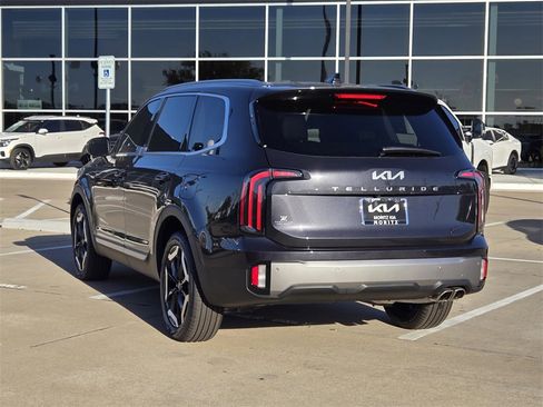 New 2025 Kia Telluride EX image 3