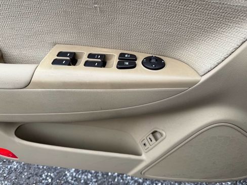 Used 2010 Hyundai Sonata GLS image 17