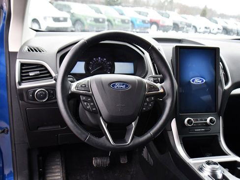 Used 2024 Ford Edge SEL w/ Convenience Package image 12
