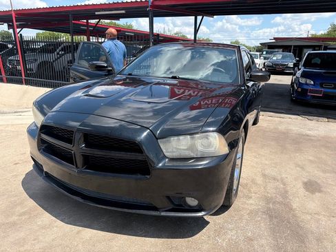 Used 2013 Dodge Charger R/T RWD image 36