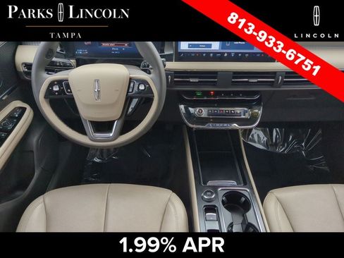Certified 2023 Lincoln Corsair FWD w/ Equipment Group 101A image 12