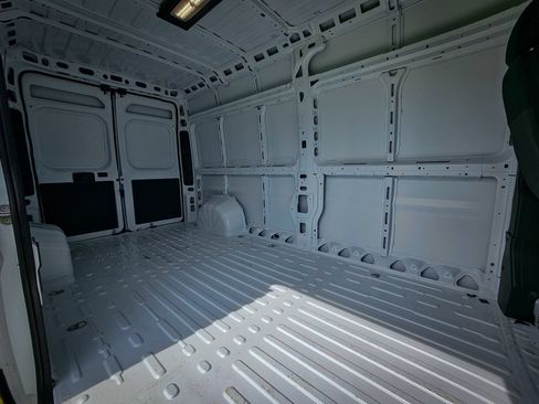 New 2026 RAM ProMaster 2500 w/ Convenience Group FWD image 28