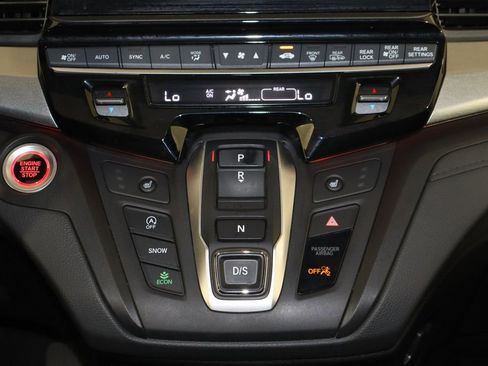 Used 2025 Honda Odyssey Sport-L image 28