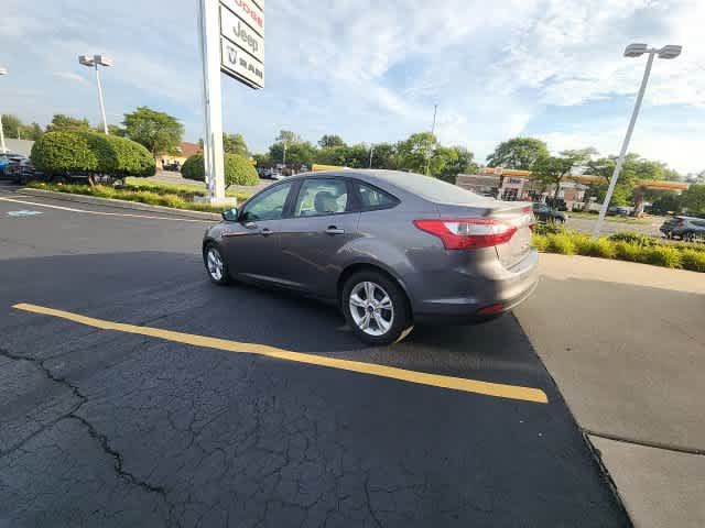 Used 2014 Ford Focus SE w/ SE Winter Package FWD image 16