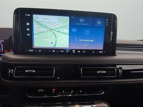 Used 2025 Lincoln Aviator AWD image 15